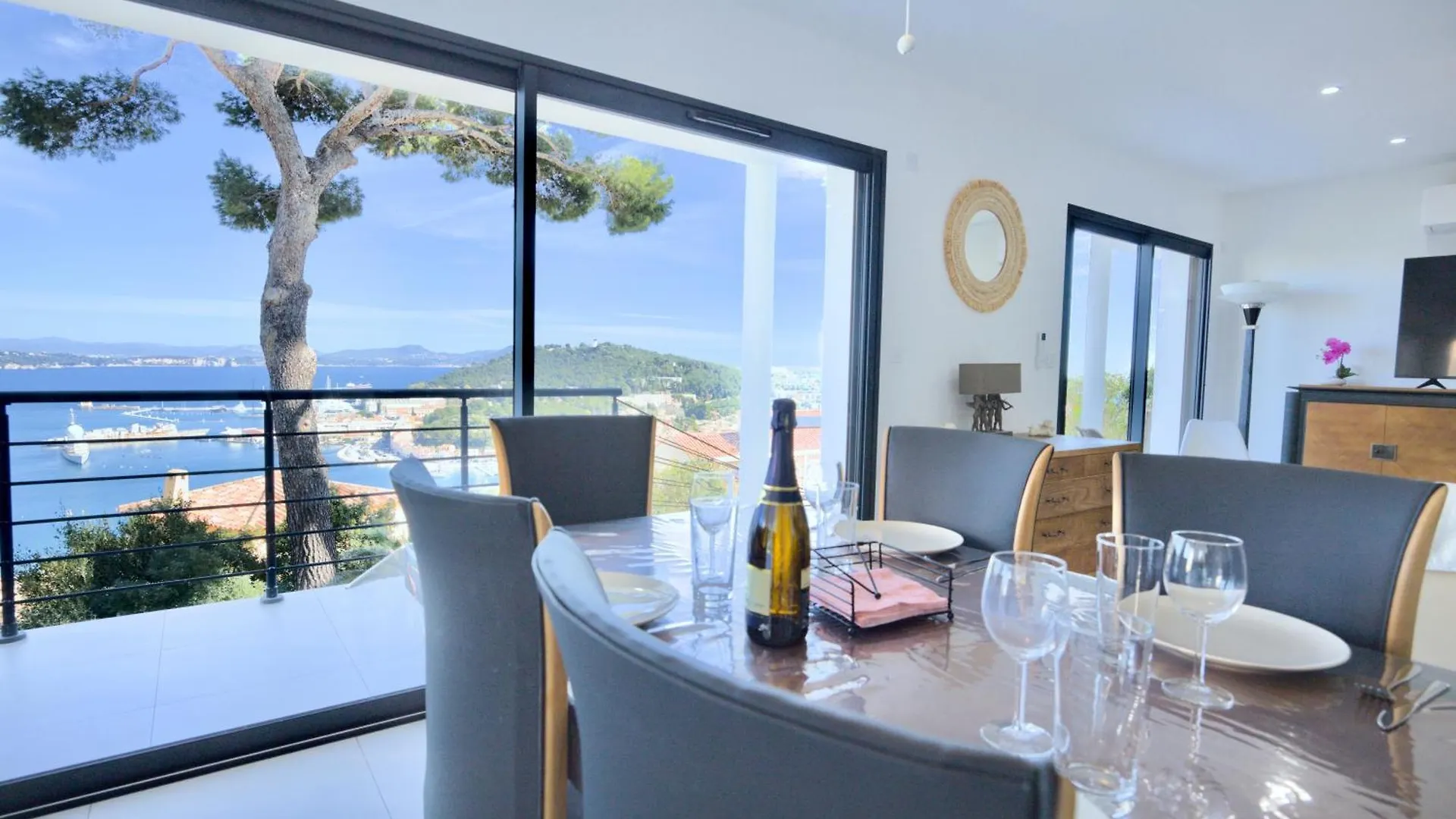 Le Cap Marlou Vue D'En Bas Apartment Saint-Mandrier-sur-Mer 0*,  France